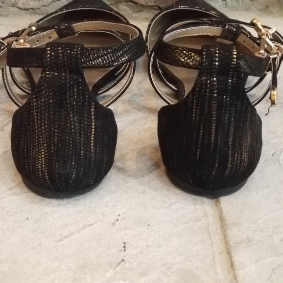 G by Guess black & gold strappy sandals size 8 - Picture 2 of 8